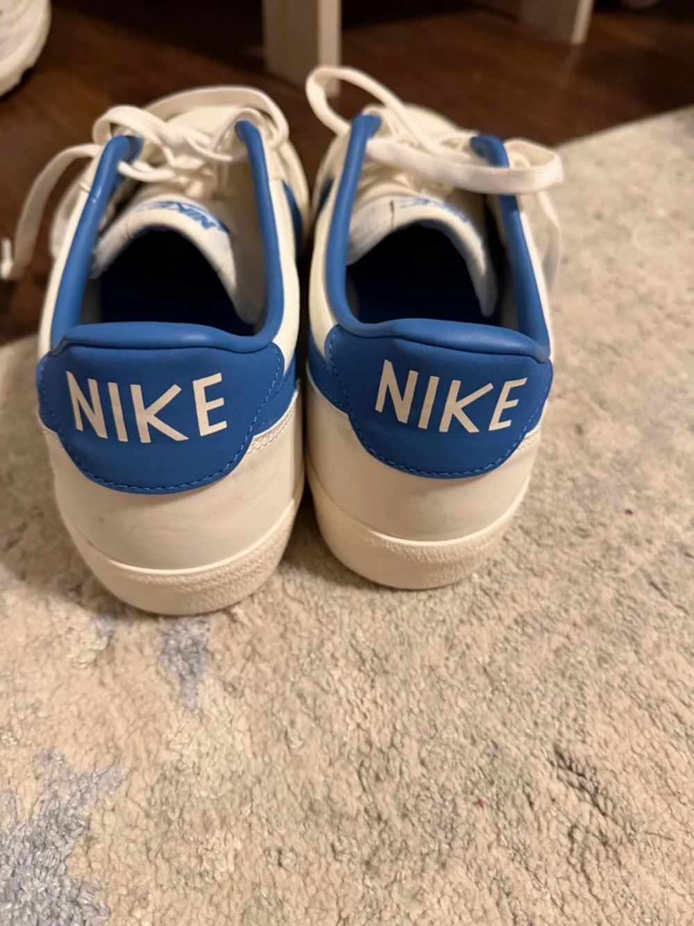 Nike White Leather Sneakers with Blue Swoosh - Picture 4 of 4